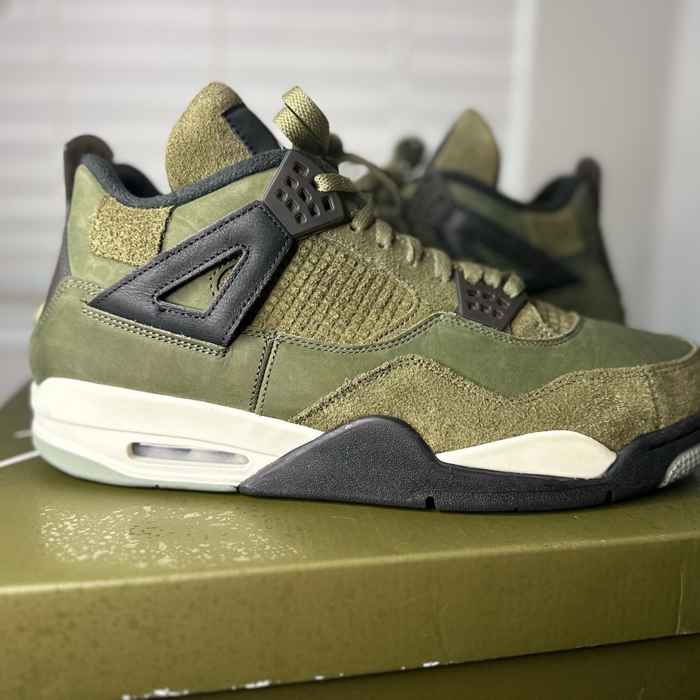 Jordan 4 Retro Basketball Sneakers in Olive Green and Black size 14